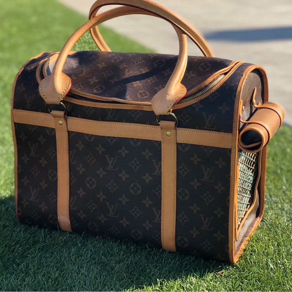 Authentic Louis Vuitton dog carrier 40 vi1005